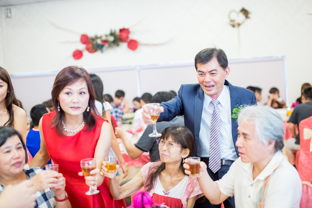 婚攝尹林婚禮,婚攝阿斌師,婚禮紀錄,婚禮錄影,南部婚攝,高雄婚攝,高雄婚禮紀錄,屏東婚攝,屏東婚禮紀錄,台南婚攝,台南婚禮寄錄,優質婚攝,口碑婚攝,結婚,訂婚,教堂婚禮,教會婚禮,龍鳳樓,結婚,午宴,迎娶車隊2015-10-18-14h25m18.jpg