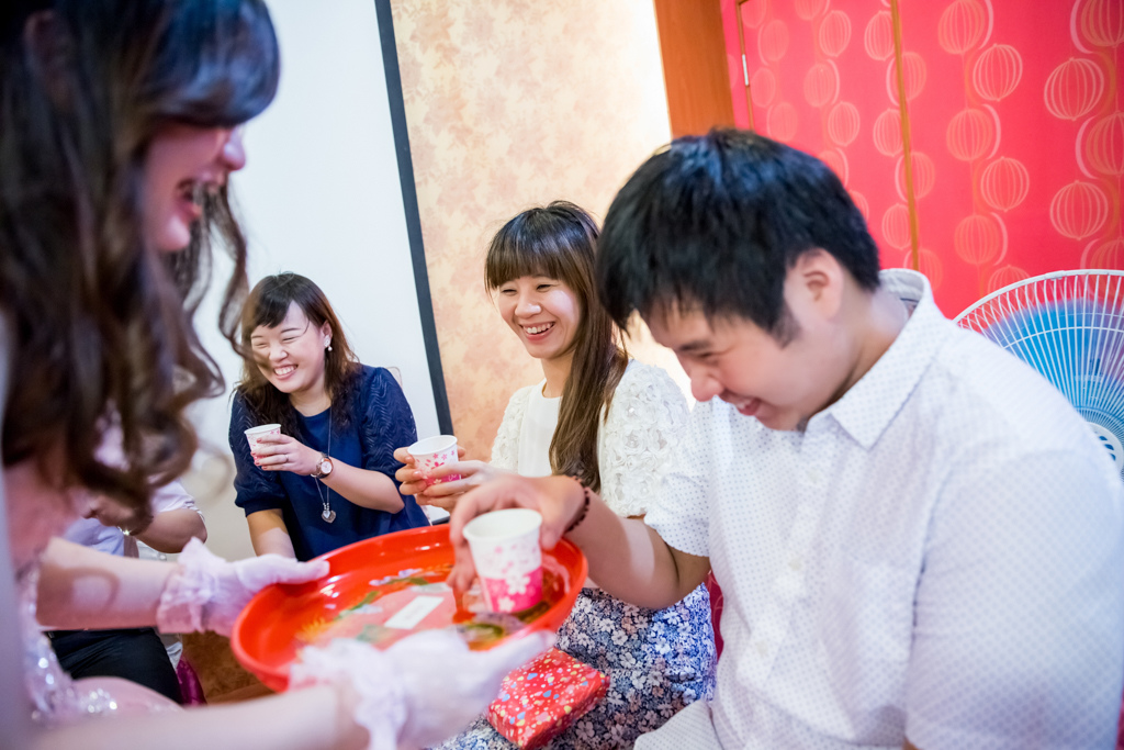 婚攝尹林婚禮,婚攝阿斌師,婚禮紀錄,婚禮錄影,南部婚攝,高雄婚攝,高雄婚禮紀錄,屏東婚攝,屏東婚禮紀錄,台南婚攝,台南婚禮寄錄,優質婚攝,口碑婚攝,結婚,訂婚,教堂婚禮,教會婚禮,龍鳳樓,結婚,午宴,迎娶車隊2015-10-18-15h28m12.jpg 婚攝尹林婚禮,婚攝阿斌師,婚禮紀錄,婚禮錄影,南部婚攝,高雄婚攝,高雄婚禮紀錄,屏東婚攝,屏東婚禮紀錄,台南婚攝,台南婚禮寄錄,優質婚攝,口碑婚攝,結婚,訂婚,教堂婚禮,教會婚禮,龍鳳樓,結婚,午宴,迎娶車隊2015-10-18-15h28m12.jpg