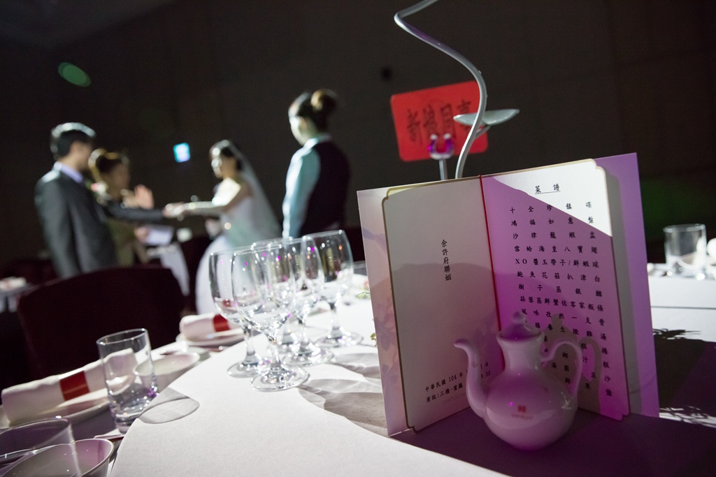 【 高雄婚攝 | 翰品酒店 】玉龍 曉宜 婚禮紀錄 By 阿斌師,高雄婚攝,高雄婚禮紀錄,婚攝尹林婚禮,婚攝阿斌師,婚禮紀錄,婚禮錄影,南部婚攝,優質婚攝,口碑婚攝,結婚,迎娶,高雄翰品酒店,晚宴2015-11-01-17h15m55.jpg 【 高雄婚攝 | 翰品酒店 】玉龍 曉宜 婚禮紀錄 By 阿斌師,高雄婚攝,高雄婚禮紀錄,婚攝尹林婚禮,婚攝阿斌師,婚禮紀錄,婚禮錄影,南部婚攝,優質婚攝,口碑婚攝,結婚,迎娶,高雄翰品酒店,晚宴2015-11-01-17h15m55.jpg