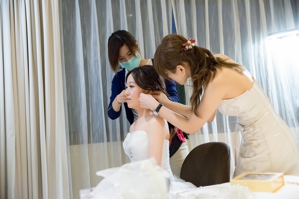 【 高雄婚攝 | 翰品酒店 】玉龍 曉宜 婚禮紀錄 By 阿斌師,高雄婚攝,高雄婚禮紀錄,婚攝尹林婚禮,婚攝阿斌師,婚禮紀錄,婚禮錄影,南部婚攝,優質婚攝,口碑婚攝,結婚,迎娶,高雄翰品酒店,晚宴2015-11-01-17h44m25.jpg 【 高雄婚攝 | 翰品酒店 】玉龍 曉宜 婚禮紀錄 By 阿斌師,高雄婚攝,高雄婚禮紀錄,婚攝尹林婚禮,婚攝阿斌師,婚禮紀錄,婚禮錄影,南部婚攝,優質婚攝,口碑婚攝,結婚,迎娶,高雄翰品酒店,晚宴2015-11-01-17h44m25.jpg