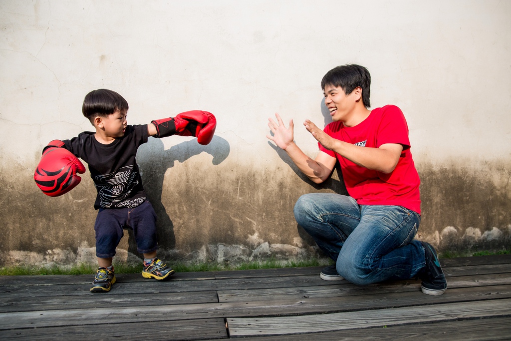 尹林全家福拍攝,阿斌師,台南全家福攝影,台南全家福,高雄全家福攝影,南部全家福攝影,高雄兒童攝影, 屏東兒童攝影,屏東兒童寫真, 嘉義全家福攝影,嘉義全家福拍寶寶,滿月拍,抓周,拍小孩,寶寶童話,全家福,到府拍攝,幸福時光,台南安平蚵灰窯,夕張所,紅樹林河堤2015-11-16-15h22m11.jpg 尹林全家福拍攝,阿斌師,台南全家福攝影,台南全家福,高雄全家福攝影,南部全家福攝影,高雄兒童攝影, 屏東兒童攝影,屏東兒童寫真, 嘉義全家福攝影,嘉義全家福拍寶寶,滿月拍,抓周,拍小孩,寶寶童話,全家福,到府拍攝,幸福時光,台南安平蚵灰窯,夕張所,紅樹林河堤2015-11-16-15h22m11.jpg