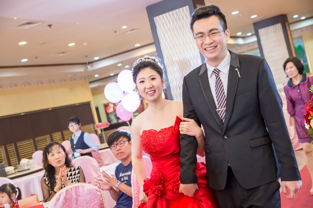 婚攝尹林,婚攝阿斌師,婚禮紀錄,北部婚攝,中部婚攝,南部婚攝,台北婚攝,台北婚禮紀錄,台中婚攝,台中婚禮紀錄,台南婚攝,台南婚禮紀錄,高雄婚攝,高雄婚禮紀錄,台東婚攝,雲林婚攝,虎尾婚攝,優質婚攝,口碑婚攝,結婚,訂婚,教堂婚禮,教會婚禮,海外婚禮,weddingday,非常婚禮,岡山海口味, 岡山海口味海鮮餐廳,板原,訂婚,午宴,溫馨互動,類婚紗拍攝,類婚紗2015-12-12-12h13m15.jpg 婚攝尹林,婚攝阿斌師,婚禮紀錄,北部婚攝,中部婚攝,南部婚攝,台北婚攝,台北婚禮紀錄,台中婚攝,台中婚禮紀錄,台南婚攝,台南婚禮紀錄,高雄婚攝,高雄婚禮紀錄,台東婚攝,雲林婚攝,虎尾婚攝,優質婚攝,口碑婚攝,結婚,訂婚,教堂婚禮,教會婚禮,海外婚禮,weddingday,非常婚禮,岡山海口味, 岡山海口味海鮮餐廳,板原,訂婚,午宴,溫馨互動,類婚紗拍攝,類婚紗2015-12-12-12h13m15.jpg