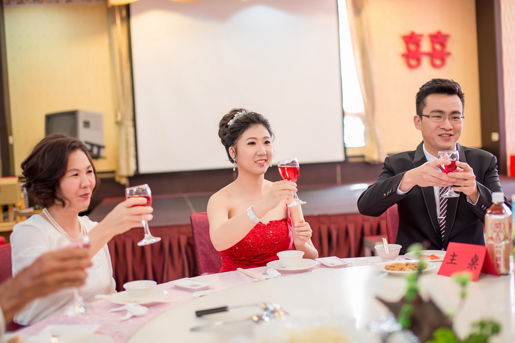 婚攝尹林,婚攝阿斌師,婚禮紀錄,北部婚攝,中部婚攝,南部婚攝,台北婚攝,台北婚禮紀錄,台中婚攝,台中婚禮紀錄,台南婚攝,台南婚禮紀錄,高雄婚攝,高雄婚禮紀錄,台東婚攝,雲林婚攝,虎尾婚攝,優質婚攝,口碑婚攝,結婚,訂婚,教堂婚禮,教會婚禮,海外婚禮,weddingday,非常婚禮,岡山海口味, 岡山海口味海鮮餐廳,板原,訂婚,午宴,溫馨互動,類婚紗拍攝,類婚紗2015-12-12-12h21m12.jpg 婚攝尹林,婚攝阿斌師,婚禮紀錄,北部婚攝,中部婚攝,南部婚攝,台北婚攝,台北婚禮紀錄,台中婚攝,台中婚禮紀錄,台南婚攝,台南婚禮紀錄,高雄婚攝,高雄婚禮紀錄,台東婚攝,雲林婚攝,虎尾婚攝,優質婚攝,口碑婚攝,結婚,訂婚,教堂婚禮,教會婚禮,海外婚禮,weddingday,非常婚禮,岡山海口味, 岡山海口味海鮮餐廳,板原,訂婚,午宴,溫馨互動,類婚紗拍攝,類婚紗2015-12-12-12h21m12.jpg