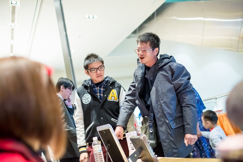 2015-12-19-11h53m31.jpg 2015-12-19-11h53m31.jpg