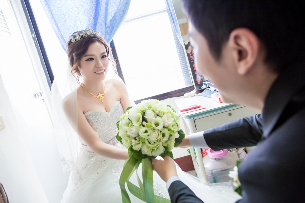 2婚攝,台中婚攝,台中婚禮紀錄,婚攝尹林婚禮,婚攝阿斌師,婚禮紀錄,婚禮錄影,中部婚攝,彰化婚攝,彰化婚禮紀錄,苗栗婚攝,苗栗婚禮紀錄,優質婚攝,口碑婚攝,結婚,訂婚,臻愛婚宴會館,結婚,午宴016-01-02-09h42m15.jpg 2婚攝,台中婚攝,台中婚禮紀錄,婚攝尹林婚禮,婚攝阿斌師,婚禮紀錄,婚禮錄影,中部婚攝,彰化婚攝,彰化婚禮紀錄,苗栗婚攝,苗栗婚禮紀錄,優質婚攝,口碑婚攝,結婚,訂婚,臻愛婚宴會館,結婚,午宴016-01-02-09h42m15.jpg