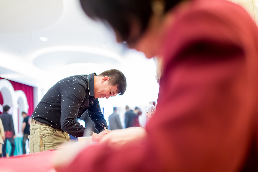 2婚攝,台中婚攝,台中婚禮紀錄,婚攝尹林婚禮,婚攝阿斌師,婚禮紀錄,婚禮錄影,中部婚攝,彰化婚攝,彰化婚禮紀錄,苗栗婚攝,苗栗婚禮紀錄,優質婚攝,口碑婚攝,結婚,訂婚,臻愛婚宴會館,結婚,午宴016-01-02-12h19m47.jpg 201婚攝,台中婚攝,台中婚禮紀錄,婚攝尹林婚禮,婚攝阿斌師,婚禮紀錄,婚禮錄影,中部婚攝,彰化婚攝,彰化婚禮紀錄,苗栗婚攝,苗栗婚禮紀錄,優質婚攝,口碑婚攝,結婚,訂婚,臻愛婚宴會館,結婚,午宴6-01-02-12h19m47.jpg