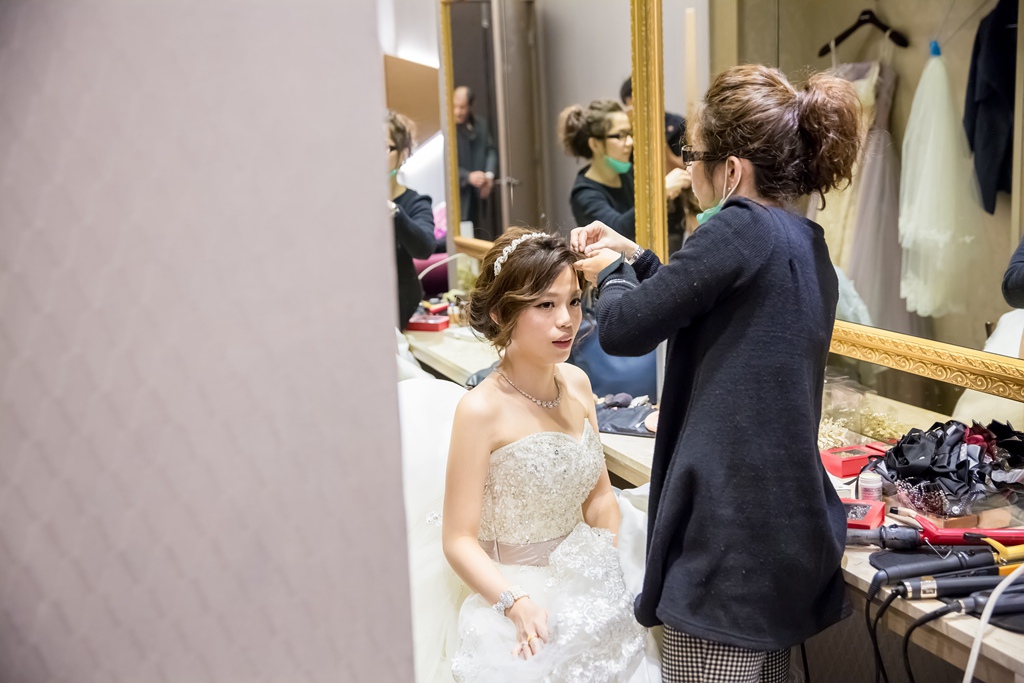 2婚攝,台中婚攝,台中婚禮紀錄,婚攝尹林婚禮,婚攝阿斌師,婚禮紀錄,婚禮錄影,中部婚攝,彰化婚攝,彰化婚禮紀錄,苗栗婚攝,苗栗婚禮紀錄,優質婚攝,口碑婚攝,結婚,訂婚,臻愛婚宴會館,結婚,午宴016-01-02-12h30m39.jpg 20婚攝,台中婚攝,台中婚禮紀錄,婚攝尹林婚禮,婚攝阿斌師,婚禮紀錄,婚禮錄影,中部婚攝,彰化婚攝,彰化婚禮紀錄,苗栗婚攝,苗栗婚禮紀錄,優質婚攝,口碑婚攝,結婚,訂婚,臻愛婚宴會館,結婚,午宴16-01-02-12h30m39.jpg