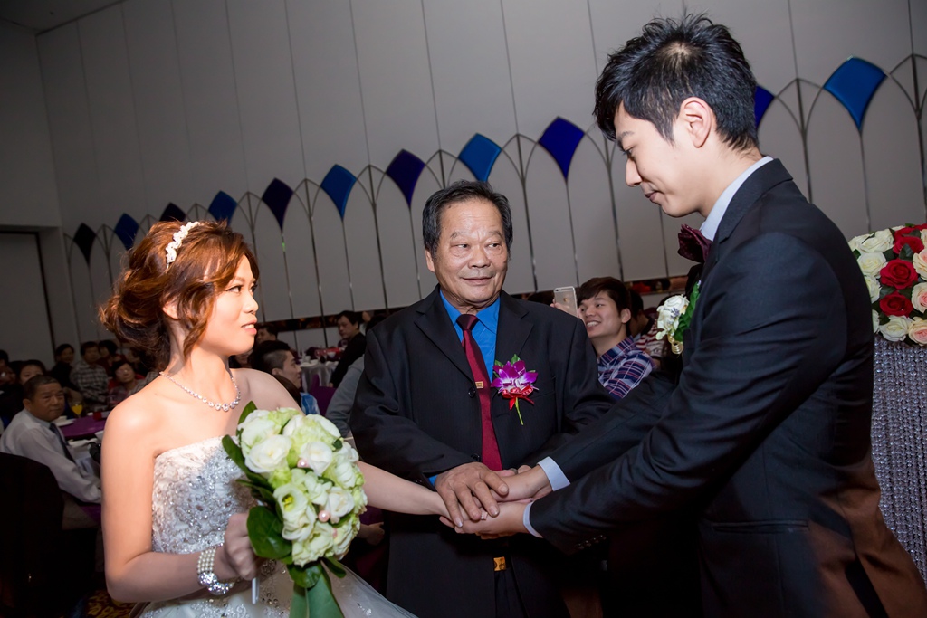 2婚攝,台中婚攝,台中婚禮紀錄,婚攝尹林婚禮,婚攝阿斌師,婚禮紀錄,婚禮錄影,中部婚攝,彰化婚攝,彰化婚禮紀錄,苗栗婚攝,苗栗婚禮紀錄,優質婚攝,口碑婚攝,結婚,訂婚,臻愛婚宴會館,結婚,午宴016-01-02-12h42m29.jpg 2婚攝,台中婚攝,台中婚禮紀錄,婚攝尹林婚禮,婚攝阿斌師,婚禮紀錄,婚禮錄影,中部婚攝,彰化婚攝,彰化婚禮紀錄,苗栗婚攝,苗栗婚禮紀錄,優質婚攝,口碑婚攝,結婚,訂婚,臻愛婚宴會館,結婚,午宴016-01-02-12h42m29.jpg