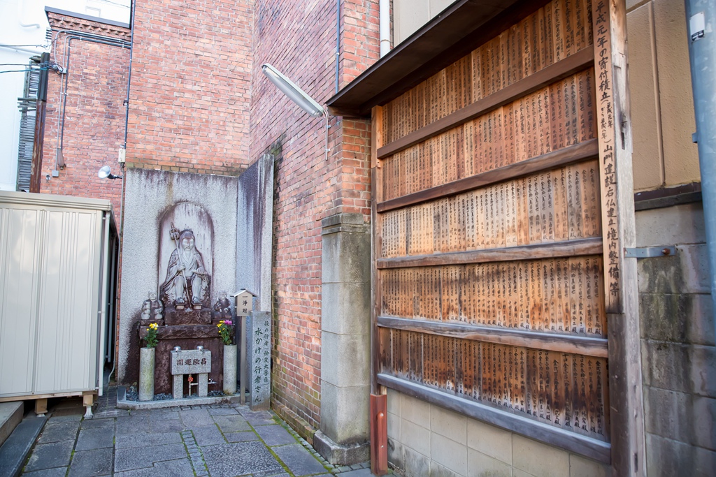 2016-03-17-15h02m55.jpg 2016-03-17-15h02m55.jpg