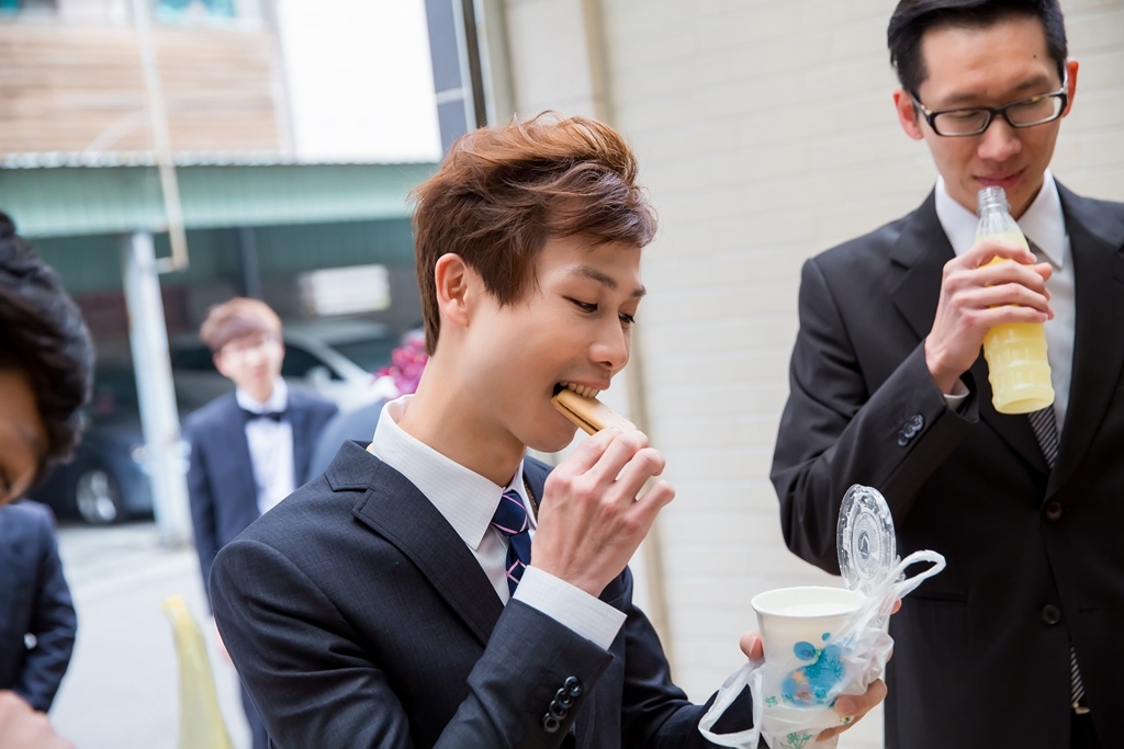 2婚攝尹林,婚攝阿斌師,婚禮紀錄,北部婚攝,中部婚攝,南部婚攝,台北婚攝,台北婚禮紀錄,台中婚攝,台中婚禮紀錄,台南婚攝,台南婚禮紀錄,高雄婚攝,高雄婚禮紀錄,優質婚攝,口碑婚攝,結婚,訂婚,教堂婚禮,教會婚禮,海外婚禮,weddingday,非常婚禮, 台南晶英酒店,台南晶英酒店婚宴,台南晶英酒店婚宴評價016-02-27-08h58m09.jpg