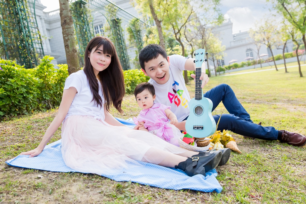 尹林全家福拍攝,阿斌師,台南兒童寫真,台南兒童攝影,台南全家福攝影,台南全家福,高雄全家福攝影,南部全家福攝影,高雄兒童攝影, 屏東兒童攝影,屏東兒童寫真, 嘉義全家福攝影,嘉義全家福拍寶寶,滿月拍,抓周,拍小孩,寶寶童話,全家福,到府拍攝,幸福時光,奇美博物館IMG_1077.jpg
