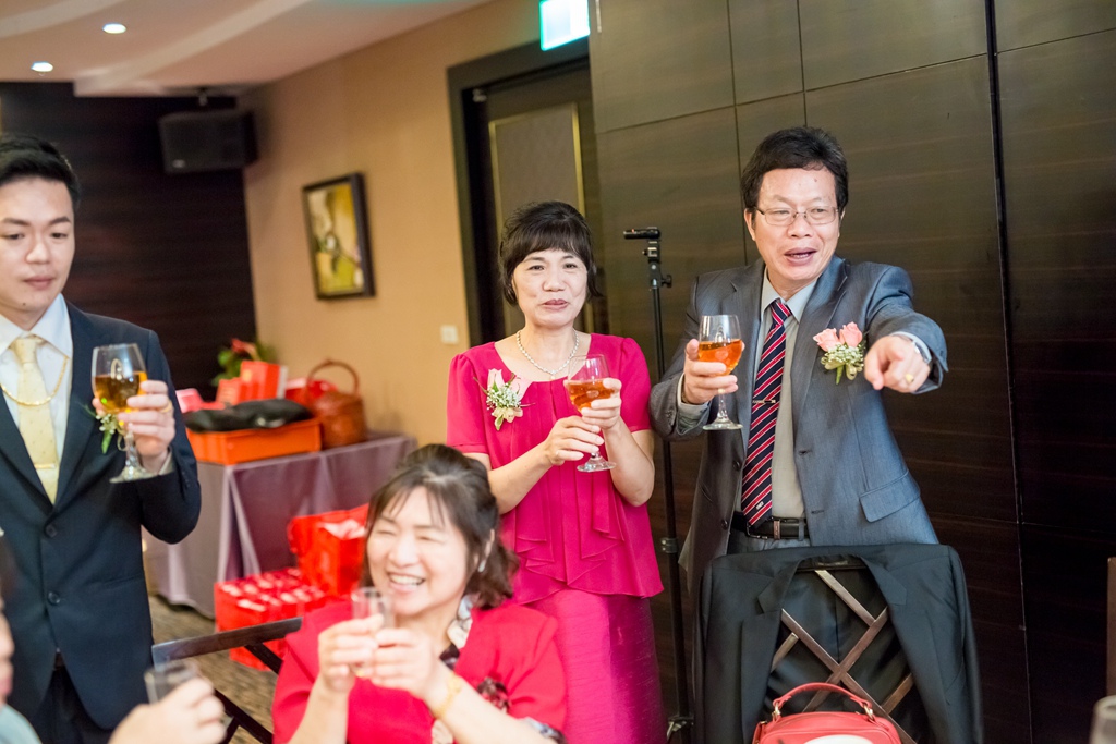 婚攝尹林婚禮,婚攝阿斌師,婚禮紀錄,婚錄,婚禮錄影,優職推薦,南部婚攝,高雄婚攝,高雄婚禮紀錄,屏東婚攝,屏東婚禮紀錄,台南婚攝,台南婚禮紀錄,優質婚攝,口碑婚攝,結婚,訂婚,訂婚過程,訂婚儀式,桂田酒店,文定,訂婚,午宴2016-04-24-13h37m36.jpg 婚攝尹林婚禮,婚攝阿斌師,婚禮紀錄,婚錄,婚禮錄影,優職推薦,南部婚攝,高雄婚攝,高雄婚禮紀錄,屏東婚攝,屏東婚禮紀錄,台南婚攝,台南婚禮紀錄,優質婚攝,口碑婚攝,結婚,訂婚,訂婚過程,訂婚儀式,桂田酒店,文定,訂婚,午宴2016-04-24-13h37m36.jpg