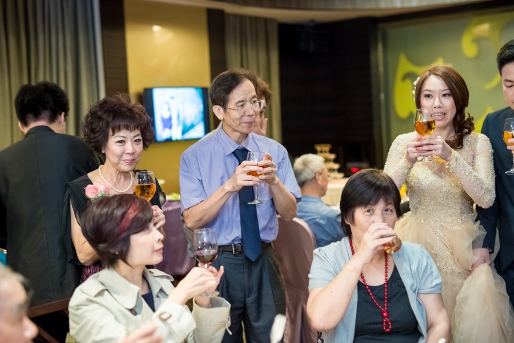 婚攝尹林婚禮,婚攝阿斌師,婚禮紀錄,婚錄,婚禮錄影,優職推薦,南部婚攝,高雄婚攝,高雄婚禮紀錄,屏東婚攝,屏東婚禮紀錄,台南婚攝,台南婚禮紀錄,優質婚攝,口碑婚攝,結婚,訂婚,訂婚過程,訂婚儀式,桂田酒店,文定,訂婚,午宴2016-04-24-13h37m40.jpg 婚攝尹林婚禮,婚攝阿斌師,婚禮紀錄,婚錄,婚禮錄影,優職推薦,南部婚攝,高雄婚攝,高雄婚禮紀錄,屏東婚攝,屏東婚禮紀錄,台南婚攝,台南婚禮紀錄,優質婚攝,口碑婚攝,結婚,訂婚,訂婚過程,訂婚儀式,桂田酒店,文定,訂婚,午宴2016-04-24-13h37m40.jpg