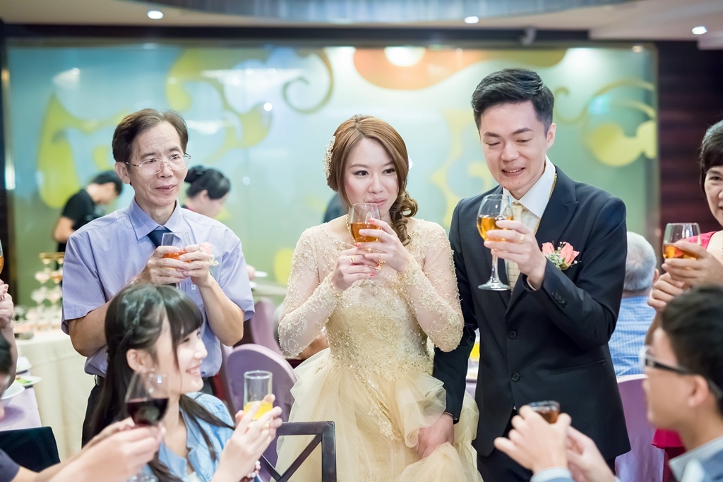 婚攝尹林婚禮,婚攝阿斌師,婚禮紀錄,婚錄,婚禮錄影,優職推薦,南部婚攝,高雄婚攝,高雄婚禮紀錄,屏東婚攝,屏東婚禮紀錄,台南婚攝,台南婚禮紀錄,優質婚攝,口碑婚攝,結婚,訂婚,訂婚過程,訂婚儀式,桂田酒店,文定,訂婚,午宴2016-04-24-13h38m04.jpg 婚攝尹林婚禮,婚攝阿斌師,婚禮紀錄,婚錄,婚禮錄影,優職推薦,南部婚攝,高雄婚攝,高雄婚禮紀錄,屏東婚攝,屏東婚禮紀錄,台南婚攝,台南婚禮紀錄,優質婚攝,口碑婚攝,結婚,訂婚,訂婚過程,訂婚儀式,桂田酒店,文定,訂婚,午宴2016-04-24-13h38m04.jpg