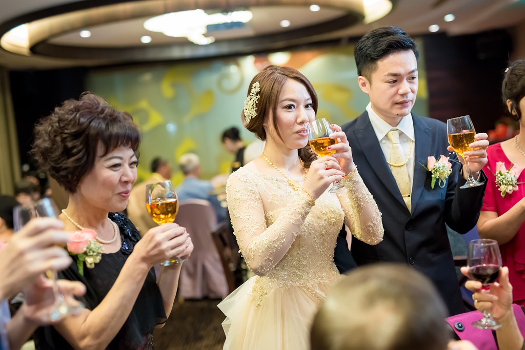 婚攝尹林婚禮,婚攝阿斌師,婚禮紀錄,婚錄,婚禮錄影,優職推薦,南部婚攝,高雄婚攝,高雄婚禮紀錄,屏東婚攝,屏東婚禮紀錄,台南婚攝,台南婚禮紀錄,優質婚攝,口碑婚攝,結婚,訂婚,訂婚過程,訂婚儀式,桂田酒店,文定,訂婚,午宴2016-04-24-13h38m30.jpg 婚攝尹林婚禮,婚攝阿斌師,婚禮紀錄,婚錄,婚禮錄影,優職推薦,南部婚攝,高雄婚攝,高雄婚禮紀錄,屏東婚攝,屏東婚禮紀錄,台南婚攝,台南婚禮紀錄,優質婚攝,口碑婚攝,結婚,訂婚,訂婚過程,訂婚儀式,桂田酒店,文定,訂婚,午宴2016-04-24-13h38m30.jpg