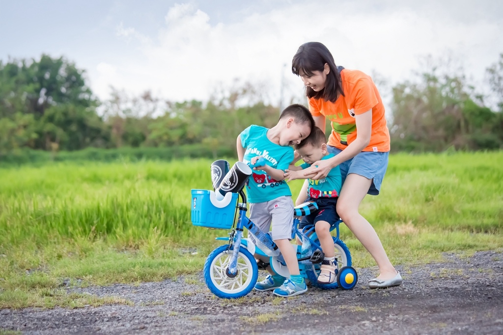 尹林全家福拍攝,阿斌師,台南兒童寫真,台南兒童攝影,台南全家福攝影,台南全家福,高雄全家福攝影,南部全家福攝影,高雄兒童攝影, 屏東兒童攝影,屏東兒童寫真, 嘉義全家福攝影,嘉義全家福拍寶寶,滿月拍,抓周,拍小孩,寶寶童話,全家福,到府拍攝,幸福時光,成大,德記洋行,夕張所412A7685.jpg 尹林全家福拍攝,阿斌師,台南兒童寫真,台南兒童攝影,台南全家福攝影,台南全家福,高雄全家福攝影,南部全家福攝影,高雄兒童攝影, 屏東兒童攝影,屏東兒童寫真, 嘉義全家福攝影,嘉義全家福拍寶寶,滿月拍,抓周,拍小孩,寶寶童話,全家福,到府拍攝,幸福時光,成大,德記洋行,夕張所412A7685.jpg