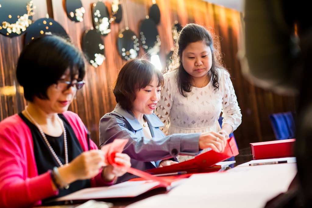 婚攝尹林,婚攝阿斌師,婚禮紀錄,北部婚攝,中部婚攝,南部婚攝,台北婚攝,台北婚禮紀錄,台中婚攝,台中婚禮紀錄,台南婚攝,台南婚禮紀錄,高雄婚攝,高雄婚禮紀錄,優質婚攝,口碑婚攝,結婚,訂婚,教堂婚禮,教會婚禮,海外婚禮,weddingday,非常婚禮,台中金典酒店婚宴,台中金典酒店,台中金典酒店-栢麗廳2016-04-30-17h29m14.jpg 婚攝尹林,婚攝阿斌師,婚禮紀錄,北部婚攝,中部婚攝,南部婚攝,台北婚攝,台北婚禮紀錄,台中婚攝,台中婚禮紀錄,台南婚攝,台南婚禮紀錄,高雄婚攝,高雄婚禮紀錄,優質婚攝,口碑婚攝,結婚,訂婚,教堂婚禮,教會婚禮,海外婚禮,weddingday,非常婚禮,台中金典酒店婚宴,台中金典酒店,台中金典酒店-栢麗廳2016-04-30-17h29m14.jpg