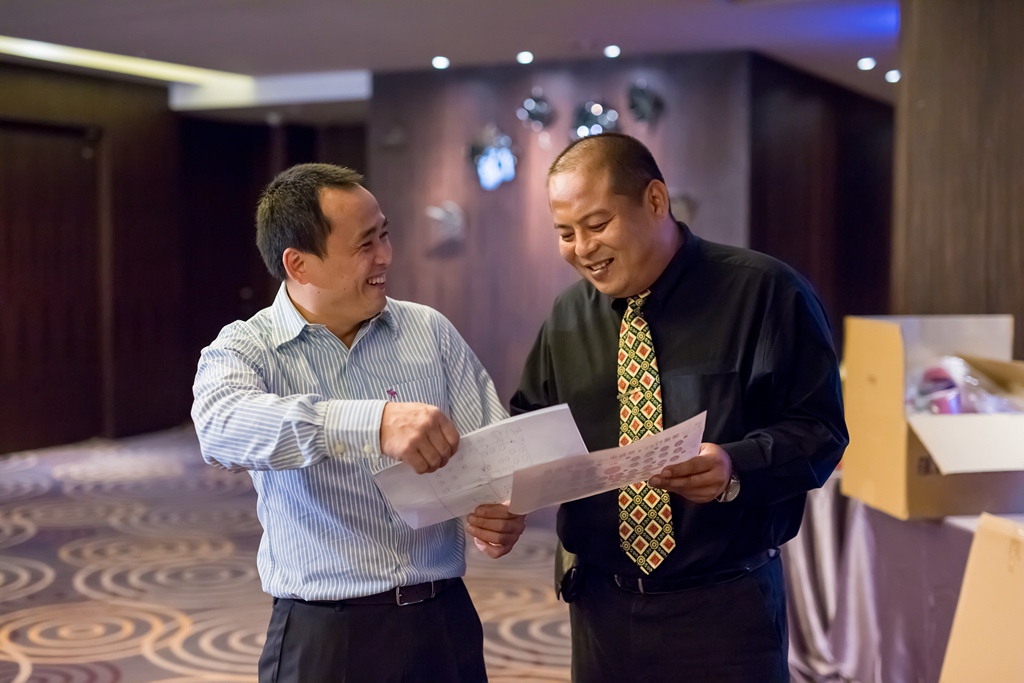 2婚攝尹林,婚攝阿斌師,婚禮紀錄,北部婚攝,中部婚攝,南部婚攝,台北婚攝,台北婚禮紀錄,台中婚攝,台中婚禮紀錄,台南婚攝,台南婚禮紀錄,高雄婚攝,高雄婚禮紀錄,優質婚攝,口碑婚攝,結婚,訂婚,教堂婚禮,教會婚禮,海外婚禮,weddingday,非常婚禮,台中金典酒店婚宴,台中金典酒店,台中金典酒店-栢麗廳016-04-30-17h33m57.jpg 20婚攝尹林,婚攝阿斌師,婚禮紀錄,北部婚攝,中部婚攝,南部婚攝,台北婚攝,台北婚禮紀錄,台中婚攝,台中婚禮紀錄,台南婚攝,台南婚禮紀錄,高雄婚攝,高雄婚禮紀錄,優質婚攝,口碑婚攝,結婚,訂婚,教堂婚禮,教會婚禮,海外婚禮,weddingday,非常婚禮,台中金典酒店婚宴,台中金典酒店,台中金典酒店-栢麗廳16-04-30-17h33m57.jpg