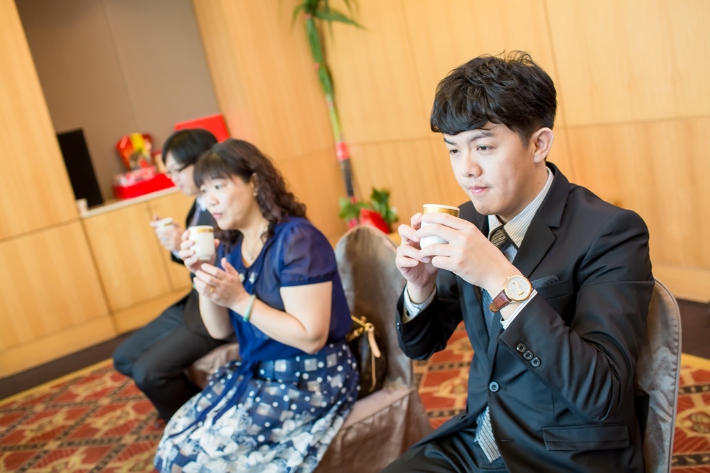 2016-05-28-08h12m18.jpg 2016-05-28-08h12m18.jpg