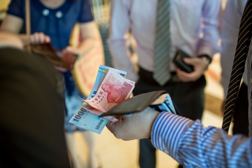 2016-05-28-09h08m47.jpg 2016-05-28-09h08m47.jpg