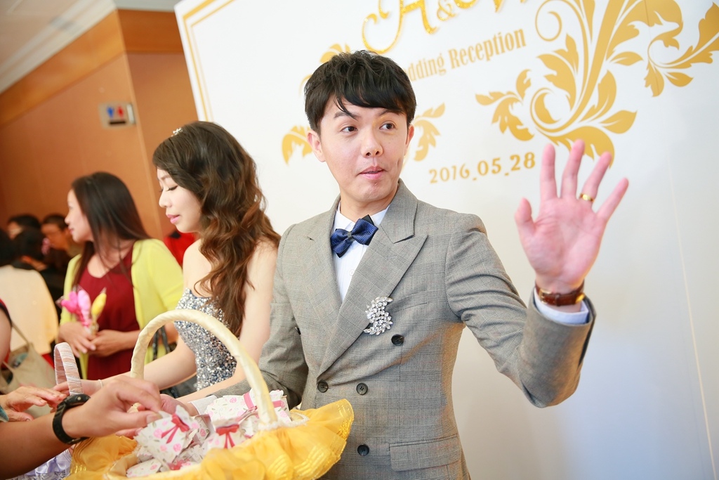 20婚攝,婚攝尹林婚禮,婚攝阿斌師,婚禮紀錄,婚禮錄影,北部婚攝,新竹婚攝,新竹婚禮紀錄,桃園婚攝,桃園婚禮紀錄,苗栗婚攝,苗栗婚禮紀錄,優質婚攝,口碑婚攝,結婚,訂婚,結婚,午宴,迎娶車隊,新竹日月光飯店,日月光飯店16-05-28-15h22m17.jpg 2婚攝,婚攝尹林婚禮,婚攝阿斌師,婚禮紀錄,婚禮錄影,北部婚攝,新竹婚攝,新竹婚禮紀錄,桃園婚攝,桃園婚禮紀錄,苗栗婚攝,苗栗婚禮紀錄,優質婚攝,口碑婚攝,結婚,訂婚,結婚,午宴,迎娶車隊,新竹日月光飯店,日月光飯店016-05-28-15h22m17.jpg