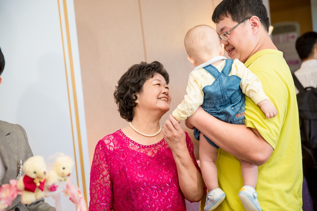 2婚攝,婚攝尹林婚禮,婚攝阿斌師,婚禮紀錄,婚禮錄影,北部婚攝,新竹婚攝,新竹婚禮紀錄,桃園婚攝,桃園婚禮紀錄,苗栗婚攝,苗栗婚禮紀錄,優質婚攝,口碑婚攝,結婚,訂婚,結婚,午宴,迎娶車隊,新竹日月光飯店,日月光飯店016-05-28-15h30m25.jpg 201婚攝,婚攝尹林婚禮,婚攝阿斌師,婚禮紀錄,婚禮錄影,北部婚攝,新竹婚攝,新竹婚禮紀錄,桃園婚攝,桃園婚禮紀錄,苗栗婚攝,苗栗婚禮紀錄,優質婚攝,口碑婚攝,結婚,訂婚,結婚,午宴,迎娶車隊,新竹日月光飯店,日月光飯店6-05-28-15h30m25.jpg