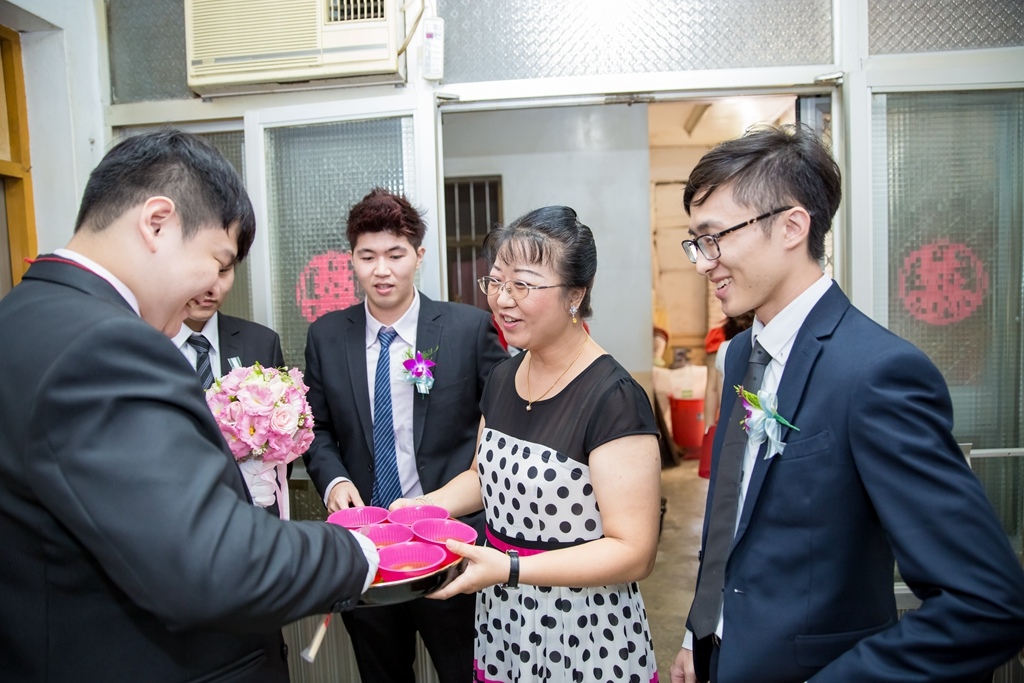 婚攝尹林,婚攝阿斌師,婚禮紀錄,北部婚攝,中部婚攝,南部婚攝,台北婚攝,台北婚禮紀錄,台中婚攝,台中婚禮紀錄,台南婚攝,台南婚禮紀錄,高雄婚攝,高雄婚禮紀錄,台東婚攝,雲林婚攝,虎尾婚攝,優質婚攝,口碑婚攝,結婚,訂婚,教堂婚禮,教會婚禮,海外婚禮,weddingday,非常婚禮, 彰化新黑貓餐廳, 彰化新黑貓餐廳婚宴, 新黑貓餐廳,結婚,晚宴,長距離迎娶,類婚紗,平日婚攝,彰化婚攝2016-07-01-09h33m25.jpg 2婚攝尹林,婚攝阿斌師,婚禮紀錄,北部婚攝,中部婚攝,南部婚攝,台北婚攝,台北婚禮紀錄,台中婚攝,台中婚禮紀錄,台南婚攝,台南婚禮紀錄,高雄婚攝,高雄婚禮紀錄,台東婚攝,雲林婚攝,虎尾婚攝,優質婚攝,口碑婚攝,結婚,訂婚,教堂婚禮,教會婚禮,海外婚禮,weddingday,非常婚禮, 彰化新黑貓餐廳, 彰化新黑貓餐廳婚宴, 新黑貓餐廳,結婚,晚宴,長距離迎娶,類婚紗,平日婚攝,彰化婚攝016-07-01-09h33m25.jpg