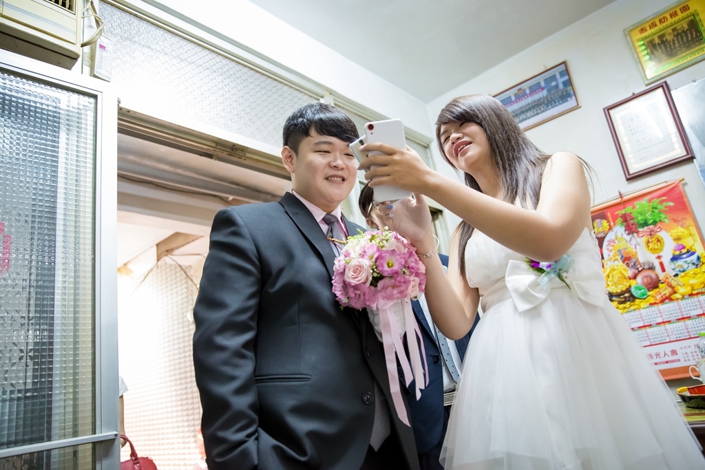 婚攝尹林,婚攝阿斌師,婚禮紀錄,北部婚攝,中部婚攝,南部婚攝,台北婚攝,台北婚禮紀錄,台中婚攝,台中婚禮紀錄,台南婚攝,台南婚禮紀錄,高雄婚攝,高雄婚禮紀錄,台東婚攝,雲林婚攝,虎尾婚攝,優質婚攝,口碑婚攝,結婚,訂婚,教堂婚禮,教會婚禮,海外婚禮,weddingday,非常婚禮, 彰化新黑貓餐廳, 彰化新黑貓餐廳婚宴, 新黑貓餐廳,結婚,晚宴,長距離迎娶,類婚紗,平日婚攝,彰化婚攝2016-07-01-09h37m44.jpg 婚攝尹林,婚攝阿斌師,婚禮紀錄,北部婚攝,中部婚攝,南部婚攝,台北婚攝,台北婚禮紀錄,台中婚攝,台中婚禮紀錄,台南婚攝,台南婚禮紀錄,高雄婚攝,高雄婚禮紀錄,台東婚攝,雲林婚攝,虎尾婚攝,優質婚攝,口碑婚攝,結婚,訂婚,教堂婚禮,教會婚禮,海外婚禮,weddingday,非常婚禮, 彰化新黑貓餐廳, 彰化新黑貓餐廳婚宴, 新黑貓餐廳,結婚,晚宴,長距離迎娶,類婚紗,平日婚攝,彰化婚攝2016-07-01-09h37m44.jpg