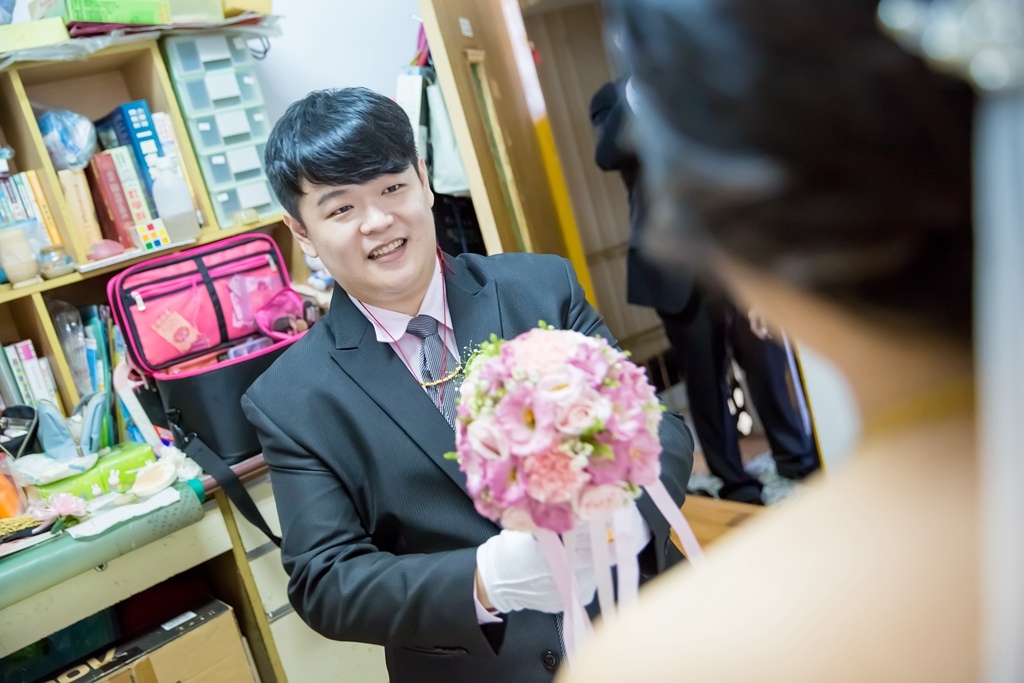 婚攝尹林,婚攝阿斌師,婚禮紀錄,北部婚攝,中部婚攝,南部婚攝,台北婚攝,台北婚禮紀錄,台中婚攝,台中婚禮紀錄,台南婚攝,台南婚禮紀錄,高雄婚攝,高雄婚禮紀錄,台東婚攝,雲林婚攝,虎尾婚攝,優質婚攝,口碑婚攝,結婚,訂婚,教堂婚禮,教會婚禮,海外婚禮,weddingday,非常婚禮, 彰化新黑貓餐廳, 彰化新黑貓餐廳婚宴, 新黑貓餐廳,結婚,晚宴,長距離迎娶,類婚紗,平日婚攝,彰化婚攝2016-07-01-09h47m45.jpg 2016-07-01-09h47m45.jpg