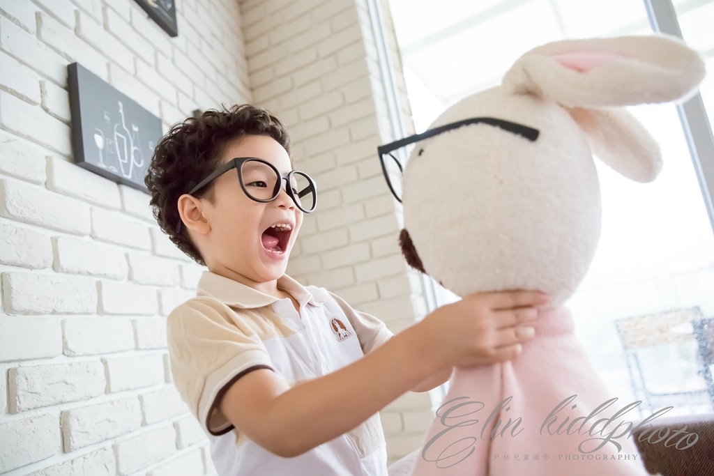 尹林兒童,阿斌師,嘉義兒童攝影,嘉義兒童寫真,台南兒童攝影,台南兒童寫真,高雄兒童寫真,南部兒童攝影,高雄兒童攝影, 屏東兒童攝影,屏東兒童寫真,拍寶寶,滿月拍,抓周,拍小孩,寶寶童話,全家福,到府拍攝IMG_2577.jpg 尹林兒童,阿斌師,嘉義兒童攝影,嘉義兒童寫真,台南兒童攝影,台南兒童寫真,高雄兒童寫真,南部兒童攝影,高雄兒童攝影, 屏東兒童攝影,屏東兒童寫真,拍寶寶,滿月拍,抓周,拍小孩,寶寶童話,全家福,到府拍攝IMG_2577.jpg