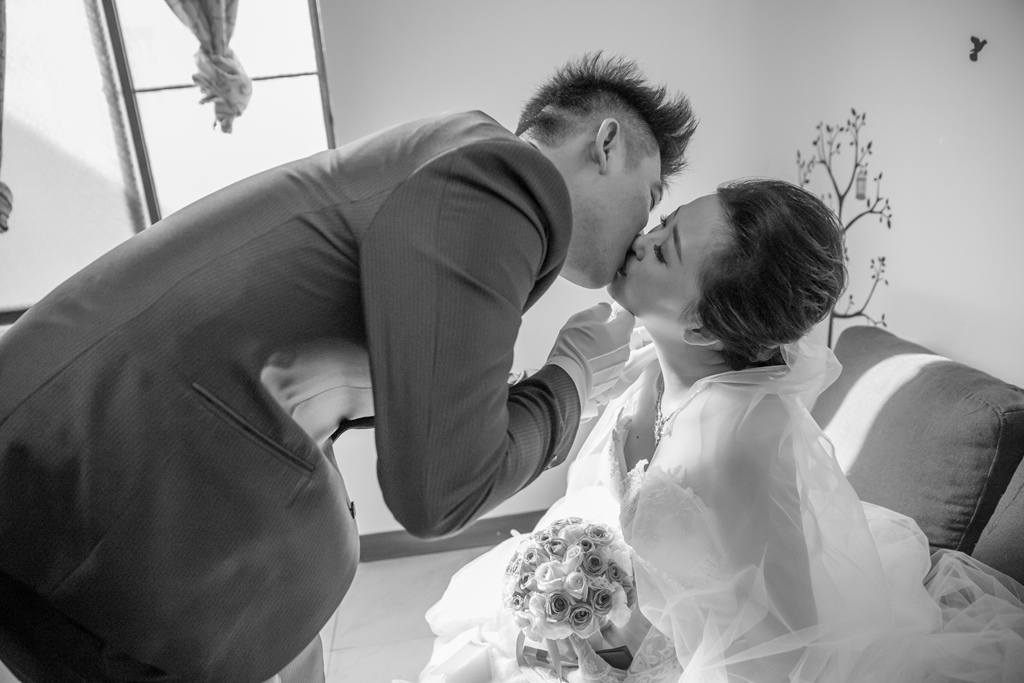 婚攝尹林,婚攝阿斌師,婚禮紀錄,北部婚攝,中部婚攝,南部婚攝,台北婚攝,台北婚禮紀錄,台中婚攝,台中婚禮紀錄,台南婚攝,台南婚禮紀錄,高雄婚攝,高雄婚禮紀錄,台東婚攝,雲林婚攝,虎尾婚攝,優質婚攝,口碑婚攝,結婚,訂婚,教堂婚禮,教會婚禮,海外婚禮,weddingday,非常婚禮,潮州聞香閣
,結婚,晚宴,浪漫進場,開心大合照
2016-10-30-14h34m05.jpg 婚攝尹林,婚攝阿斌師,婚禮紀錄,北部婚攝,中部婚攝,南部婚攝,台北婚攝,台北婚禮紀錄,台中婚攝,台中婚禮紀錄,台南婚攝,台南婚禮紀錄,高雄婚攝,高雄婚禮紀錄,台東婚攝,雲林婚攝,虎尾婚攝,優質婚攝,口碑婚攝,結婚,訂婚,教堂婚禮,教會婚禮,海外婚禮,weddingday,非常婚禮,潮州聞香閣
,結婚,晚宴,浪漫進場,開心大合照
2016-10-30-14h34m05.jpg