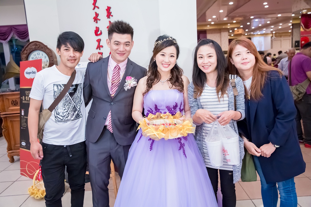 2婚攝尹林,婚攝阿斌師,婚禮紀錄,北部婚攝,中部婚攝,南部婚攝,台北婚攝,台北婚禮紀錄,台中婚攝,台中婚禮紀錄,台南婚攝,台南婚禮紀錄,高雄婚攝,高雄婚禮紀錄,台東婚攝,雲林婚攝,虎尾婚攝,優質婚攝,口碑婚攝,結婚,訂婚,教堂婚禮,教會婚禮,海外婚禮,weddingday,非常婚禮,潮州聞香閣
,結婚,晚宴,浪漫進場,開心大合照
016-10-30-20h39m10.jpg 2016-10-30-20h39m10.jpg