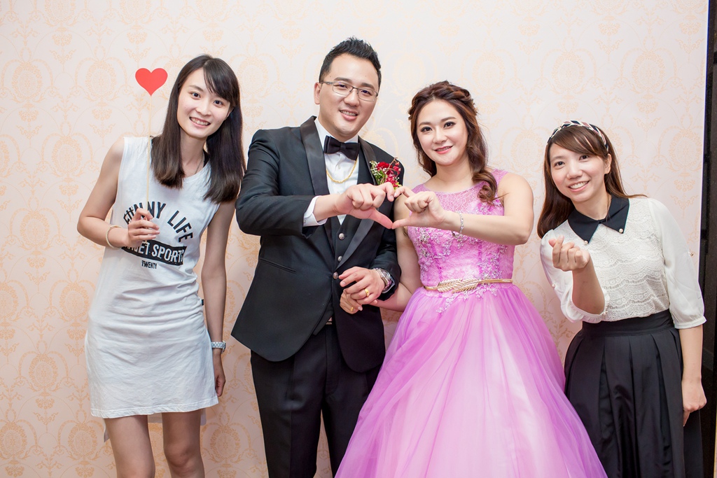 婚攝尹林,婚攝阿斌師,婚禮紀錄,北部婚攝,中部婚攝,南部婚攝,台北婚攝,台北婚禮紀錄,台中婚攝,台中婚禮紀錄,台南婚攝,台南婚禮紀錄,高雄婚攝,高雄婚禮紀錄,優質婚攝,口碑婚攝,結婚,訂婚,教堂婚禮,教會婚禮,海外婚禮,weddingday,非常婚禮, 嘉義婚攝, 台南富霖, 台南富霖華平館, 台南富霖港式飲茶, 台南富霖飯店, 台南富霖婚宴,台南富霖餐廳永華館2017-05-06-14h14m33.jpg
