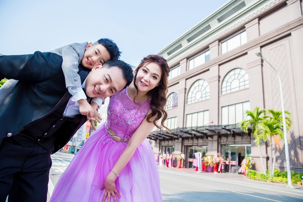 婚攝尹林,婚攝阿斌師,婚禮紀錄,北部婚攝,中部婚攝,南部婚攝,台北婚攝,台北婚禮紀錄,台中婚攝,台中婚禮紀錄,台南婚攝,台南婚禮紀錄,高雄婚攝,高雄婚禮紀錄,優質婚攝,口碑婚攝,結婚,訂婚,教堂婚禮,教會婚禮,海外婚禮,weddingday,非常婚禮, 嘉義婚攝, 台南富霖, 台南富霖華平館, 台南富霖港式飲茶, 台南富霖飯店, 台南富霖婚宴,台南富霖餐廳永華館2017-05-06-16h04m48.jpg