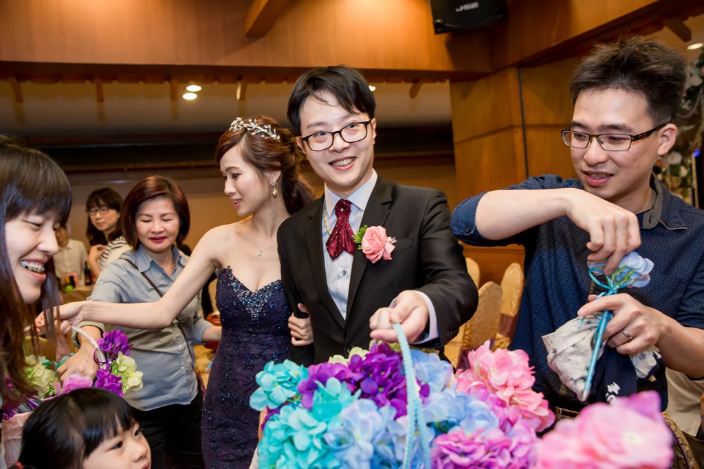 婚攝尹林,婚攝阿斌師,婚禮紀錄,北部婚攝,中部婚攝,南部婚攝,台北婚攝,台北婚禮紀錄,台中婚攝,台中婚禮紀錄,台南婚攝,台南婚禮紀錄,高雄婚攝,高雄婚禮紀錄,優質婚攝,口碑婚攝,結婚,訂婚,教堂婚禮,教會婚禮,海外婚禮,weddingday,非常婚禮, 嘉義婚攝, 嘉義馨園,嘉義馨園日本料理,嘉義馨園喜宴