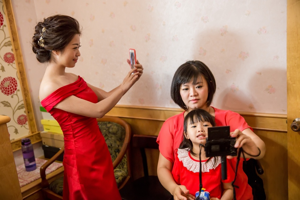 婚攝尹林,婚攝阿斌師,婚禮紀錄,北部婚攝,中部婚攝,南部婚攝,台北婚攝,台北婚禮紀錄,台中婚攝,台中婚禮紀錄,台南婚攝,台南婚禮紀錄,高雄婚攝,高雄婚禮紀錄,台東婚攝,優質婚攝,口碑婚攝,結婚,訂婚,教堂婚禮,教會婚禮,海外婚禮,weddingday,非常婚禮, 枋寮高興海鮮餐廳,高興海鮮餐廳,枋寮流水席,訂婚,午宴