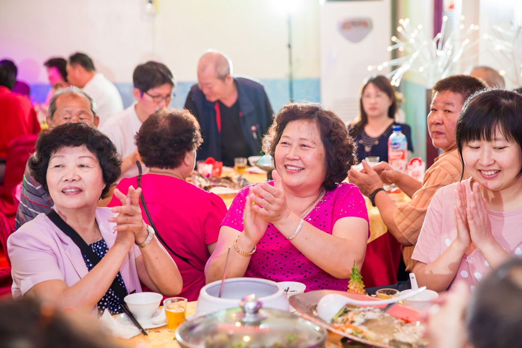 婚攝尹林,婚攝阿斌師,婚禮紀錄,北部婚攝,中部婚攝,南部婚攝,台北婚攝,台北婚禮紀錄,台中婚攝,台中婚禮紀錄,台南婚攝,台南婚禮紀錄,高雄婚攝,高雄婚禮紀錄,台東婚攝,優質婚攝,口碑婚攝,結婚,訂婚,教堂婚禮,教會婚禮,海外婚禮,weddingday,非常婚禮, 枋寮高興海鮮餐廳,高興海鮮餐廳,枋寮流水席,訂婚,午宴