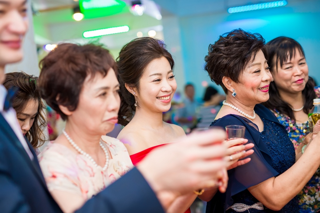 婚攝尹林,婚攝阿斌師,婚禮紀錄,北部婚攝,中部婚攝,南部婚攝,台北婚攝,台北婚禮紀錄,台中婚攝,台中婚禮紀錄,台南婚攝,台南婚禮紀錄,高雄婚攝,高雄婚禮紀錄,台東婚攝,優質婚攝,口碑婚攝,結婚,訂婚,教堂婚禮,教會婚禮,海外婚禮,weddingday,非常婚禮, 枋寮高興海鮮餐廳,高興海鮮餐廳,枋寮流水席,訂婚,午宴