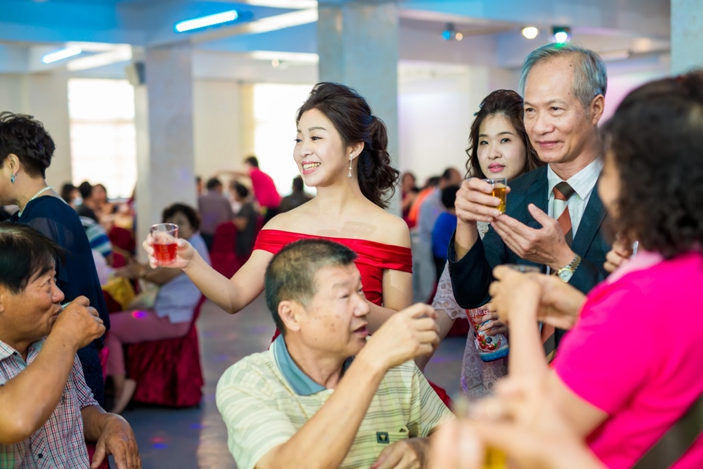 婚攝尹林,婚攝阿斌師,婚禮紀錄,北部婚攝,中部婚攝,南部婚攝,台北婚攝,台北婚禮紀錄,台中婚攝,台中婚禮紀錄,台南婚攝,台南婚禮紀錄,高雄婚攝,高雄婚禮紀錄,台東婚攝,優質婚攝,口碑婚攝,結婚,訂婚,教堂婚禮,教會婚禮,海外婚禮,weddingday,非常婚禮, 枋寮高興海鮮餐廳,高興海鮮餐廳,枋寮流水席,訂婚,午宴