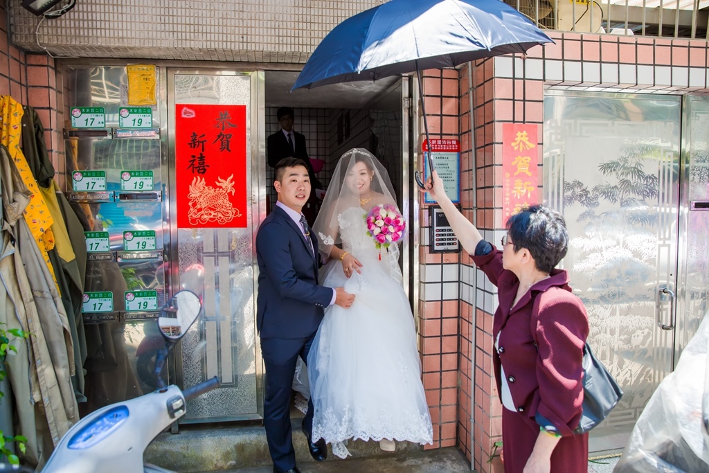 婚攝尹林,婚攝阿斌師,婚禮紀錄,北部婚攝,中部婚攝,南部婚攝,台北婚攝,台北婚禮紀錄,台中婚攝,台中婚禮紀錄,台南婚攝,台南婚禮紀錄,高雄婚攝,高雄婚禮紀錄,台東婚攝,優質婚攝,口碑婚攝,結婚,訂婚,教堂婚禮,教會婚禮,海外婚禮,weddingday,非常婚禮,大直典華旗艦館 , 大直典華, 大直典華婚宴,訂婚,結婚,晚宴,浪漫進場