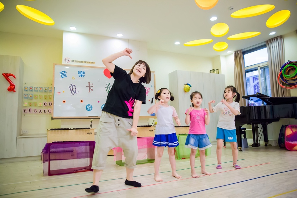 尹林兒童,阿斌師,嘉義兒童攝影,嘉義兒童寫真,台南兒童攝影,台南兒童寫真,高雄兒童寫真,南部兒童攝影,高雄兒童攝影, 屏東兒童攝影,屏東兒童寫真,拍寶寶,滿月拍,抓周,拍小孩,寶寶童話,全家福,音樂童年,活動紀錄,幼兒,音樂教室,YAMAHA,打擊樂器