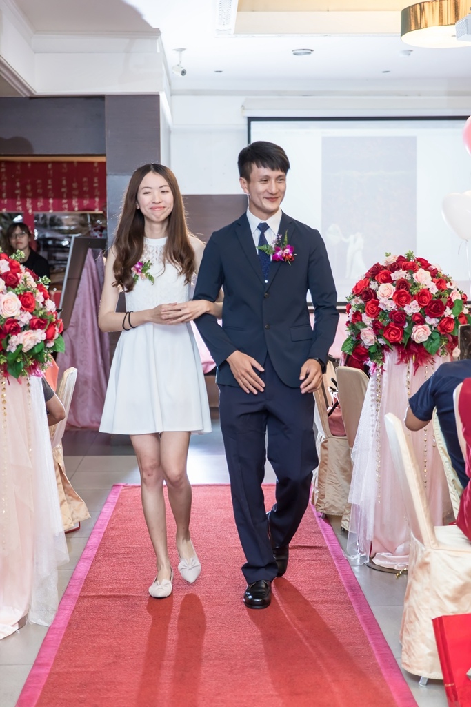 婚攝尹林,婚攝阿斌師,婚禮紀錄,北部婚攝,中部婚攝,南部婚攝,台北婚攝,台北婚禮紀錄,台中婚攝,台中婚禮紀錄,台南婚攝,台南婚禮紀錄,高雄婚攝,高雄婚禮紀錄,優質婚攝,口碑婚攝,結婚,訂婚,教堂婚禮,教會婚禮,海外婚禮,weddingday,非常婚禮, 高雄國賓大飯店,高雄國賓,國賓婚宴,高雄國賓,飯店晚宴宴客遊戲,80144高雄市前金區民生二路202號,