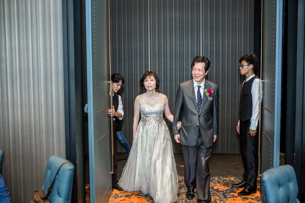 婚攝尹林婚禮,婚攝阿斌師,婚禮紀錄,南部婚攝,台南婚攝,台南婚禮紀錄,高雄婚攝,高雄婚禮紀錄,優質婚攝,口碑婚攝,結婚,訂婚,教堂婚禮,教會婚禮,海外婚禮,weddingday,非常婚禮,晶綺盛宴紫晶廳,歸寧午宴, 晶綺盛宴