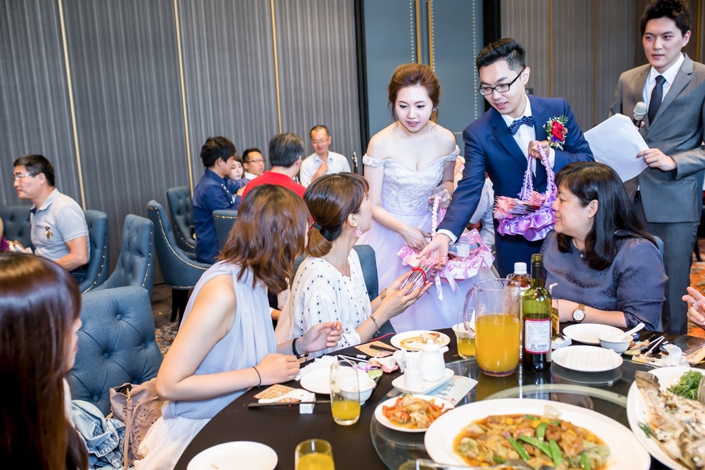 婚攝尹林婚禮,婚攝阿斌師,婚禮紀錄,南部婚攝,台南婚攝,台南婚禮紀錄,高雄婚攝,高雄婚禮紀錄,優質婚攝,口碑婚攝,結婚,訂婚,教堂婚禮,教會婚禮,海外婚禮,weddingday,非常婚禮,晶綺盛宴紫晶廳,歸寧午宴, 晶綺盛宴