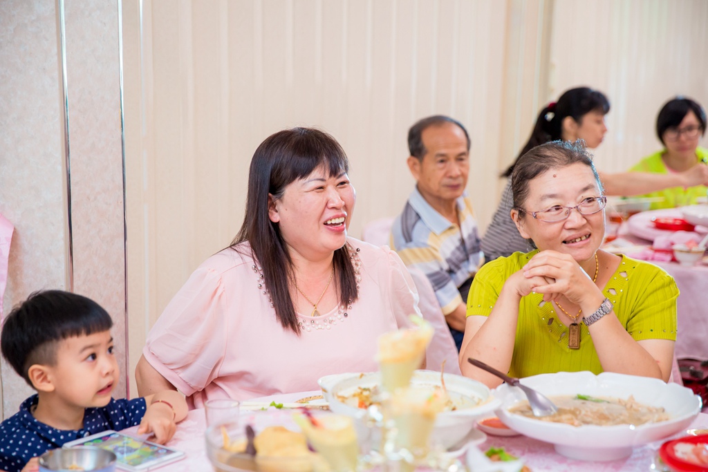 婚攝尹林婚禮,婚攝阿斌師,婚禮紀錄,婚禮錄影,南部婚攝,高雄婚攝,高雄婚禮紀錄,屏東婚攝,屏東婚禮紀錄,台南婚攝,台南婚禮寄錄,優質婚攝,口碑婚攝,結婚,訂婚,訂婚過程,訂婚儀式,大慶婚宴會館,文定,訂婚,午宴