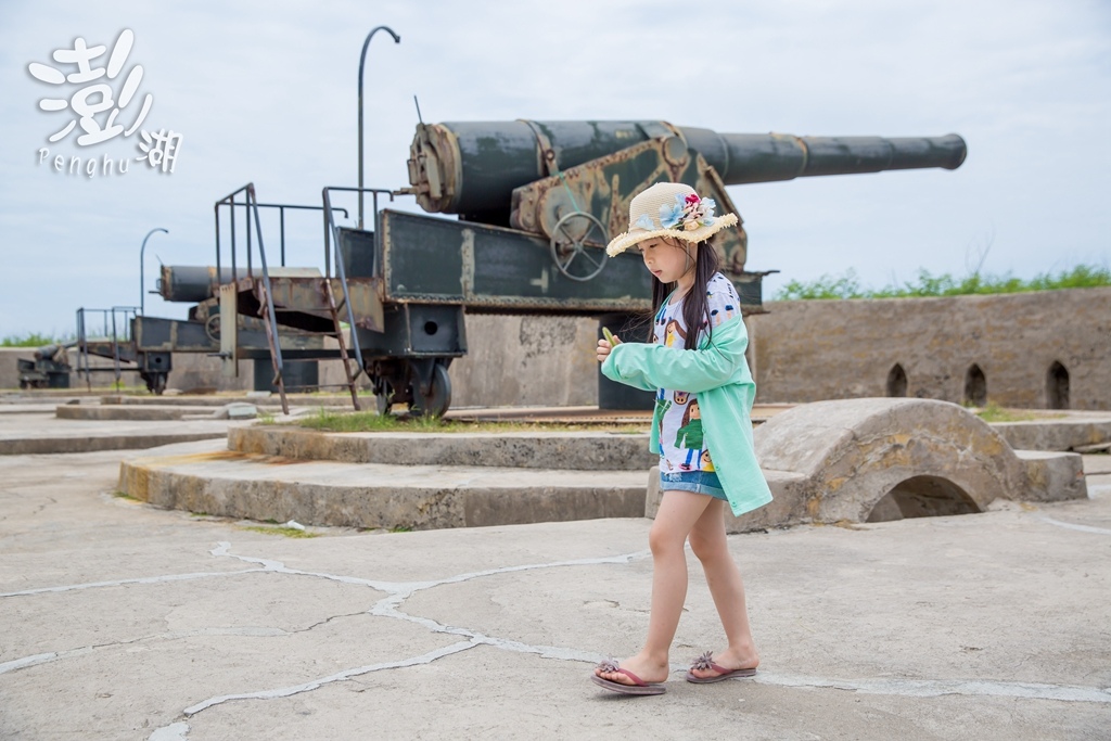 澎湖旅遊拍攝,旅遊拍攝,攝影師,專業拍照,澎湖行程規劃,旅拍,尹林全家福拍攝,阿斌師, 風櫃洞,花火節,東吉島,南方四島國家公園,七美,望安,馬公,天后宮,四眼井,二崁古厝,跨海大橋,澎湖攝影師,西嶼鄉,海龜,漁翁島,仙人掌冰,山水沙灘,塔公塔婆,玄武岩,大菓葉