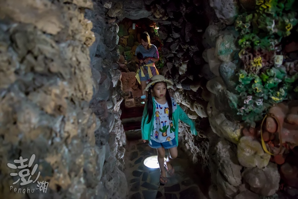 澎湖旅遊拍攝,旅遊拍攝,攝影師,專業拍照,澎湖行程規劃,旅拍,尹林全家福拍攝,阿斌師, 風櫃洞,花火節,東吉島,南方四島國家公園,七美,望安,馬公,天后宮,四眼井,二崁古厝,跨海大橋,澎湖攝影師,西嶼鄉,海龜,漁翁島,仙人掌冰,山水沙灘,塔公塔婆,玄武岩,大菓葉
