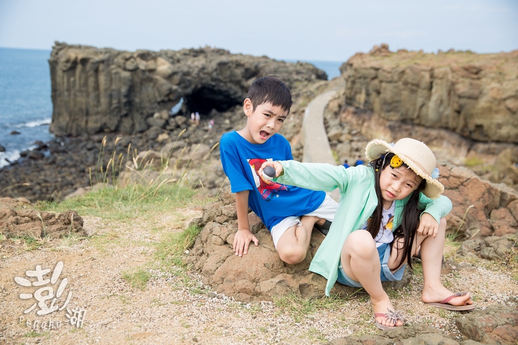 澎湖旅遊拍攝,旅遊拍攝,攝影師,專業拍照,澎湖行程規劃,旅拍,尹林全家福拍攝,阿斌師, 風櫃洞,花火節,東吉島,南方四島國家公園,七美,望安,馬公,天后宮,四眼井,二崁古厝,跨海大橋,澎湖攝影師,西嶼鄉,海龜,漁翁島,仙人掌冰,山水沙灘,塔公塔婆,玄武岩,大菓葉