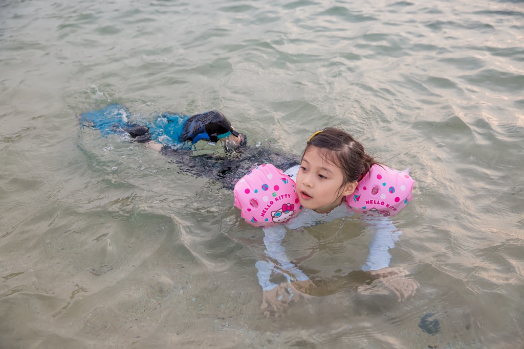 澎湖旅遊拍攝,旅遊拍攝,攝影師,專業拍照,澎湖行程規劃,旅拍,尹林全家福拍攝,阿斌師, 風櫃洞,花火節,東吉島,南方四島國家公園,七美,望安,馬公,天后宮,四眼井,二崁古厝,跨海大橋,澎湖攝影師,西嶼鄉,海龜,漁翁島,仙人掌冰,山水沙灘,塔公塔婆,玄武岩,大菓葉 澎湖旅遊拍攝,旅遊拍攝,攝影師,專業拍照,澎湖行程規劃,旅拍,尹林全家福拍攝,阿斌師, 風櫃洞,花火節,東吉島,南方四島國家公園,七美,望安,馬公,天后宮,四眼井,二崁古厝,跨海大橋,澎湖攝影師,西嶼鄉,海龜,漁翁島,仙人掌冰,山水沙灘,塔公塔婆,玄武岩,大菓葉