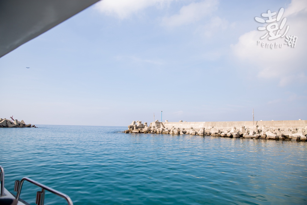 澎湖旅遊拍攝,旅遊拍攝,攝影師,專業拍照,澎湖行程規劃,旅拍,尹林全家福拍攝,阿斌師, 風櫃洞,花火節,東吉島,南方四島國家公園,七美,望安,馬公,天后宮,四眼井,二崁古厝,跨海大橋,澎湖攝影師,西嶼鄉,海龜,漁翁島,仙人掌冰,山水沙灘,塔公塔婆,玄武岩,大菓葉